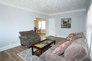 3698 Menlo Rd, Huber Heights, OH 44120 - Photo 6