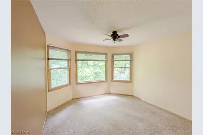 7550 James Drive, North Royalton, OH 44133 - Photo 10