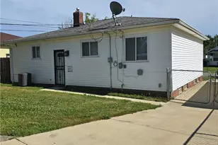 16811 Priebe Ave, Loveland, OH 44128 - Photo 2