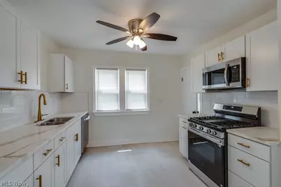 5141 Clement Avenue, Maple Heights, OH 44137 - Photo 6