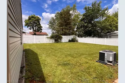 5664 Colgate Drive, Youngstown, OH 44515 - Photo 6