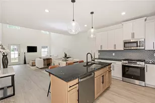 5059 Shepherds Gln, Willoughby, OH 44094 - Photo 6