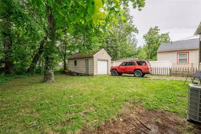 892 Hayden Avenue, Akron, OH 44320 - Photo 6
