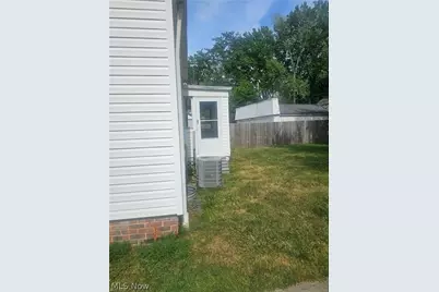 3898 Salisbury Road, South Euclid, OH 44121 - Photo 4