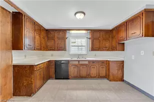 3819 W 137th St, Loveland, OH 44111 - Photo 8