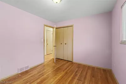 5576 Andover Boulevard, Garfield Heights, OH 44125 - Photo 10