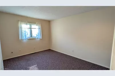 4842 Red Pine Way, North Ridgeville, OH 44039 - Photo 12