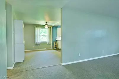 2141 North Road NE, Warren, OH 44483 - Photo 10