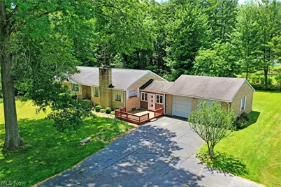2141 North Road NE, Warren, OH 44483 - Photo 2
