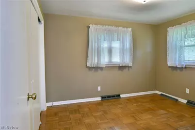 2141 North Road NE, Warren, OH 44483 - Photo 36