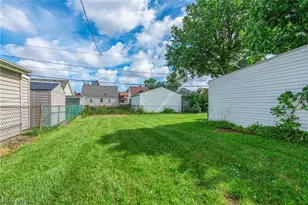 3018 Russell Ave, Parma, OH 44134 - Photo 12