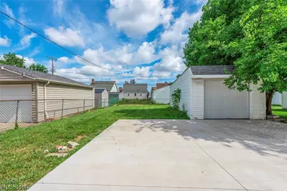 3018 Russell Avenue, Parma, OH 44134 - Photo 8