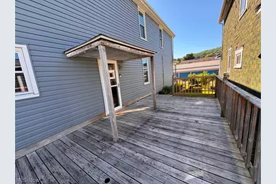 529 Railroad Street, Chester, WV 26034 - Photo 24