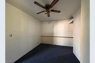529 Railroad Street, Chester, WV 26034 - Photo 8