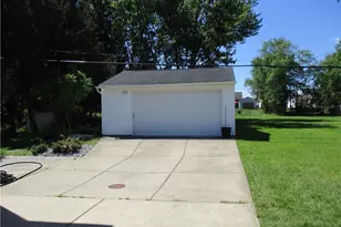 3017 Snow Rd, Parma, OH 44134 - Photo 6