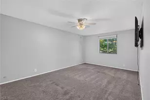 533 Tollis Pkwy, Grandview Heights, OH 44147 - Photo 14