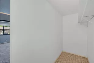 533 Tollis Pkwy, Grandview Heights, OH 44147 - Photo 20