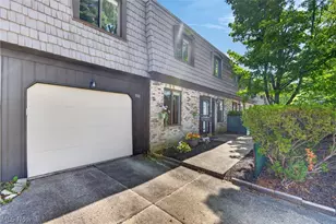 533 Tollis Pkwy, Grandview Heights, OH 44147 - Photo 1