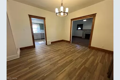 403 N Saint Clair Street, Girard, OH 44420 - Photo 12