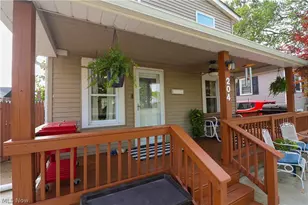 204 House Ct, Fairport Harbor, OH 44077 - Photo 2