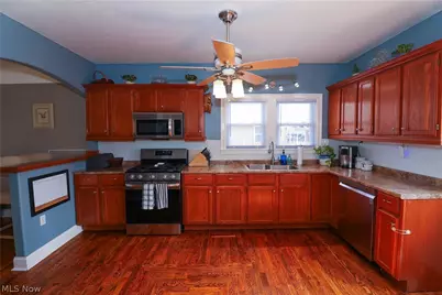 204 House Court, Fairport Harbor, OH 44077 - Photo 8