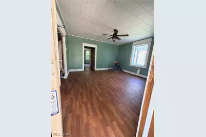 325 High Street, Flushing, OH 43977 - Photo 6