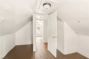 285 Sumner Ct, Akron, OH 44311 - Photo 18