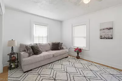 285 Sumner Court, Akron, OH 44311 - Photo 4