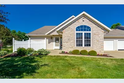 357 Woodbury Circle, Dalton, OH 44618 - Photo 2