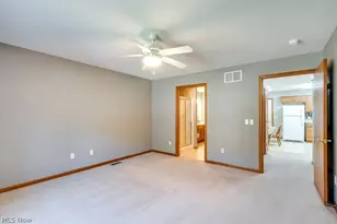 357 Woodbury Cir, Dalton, OH 44618 - Photo 16