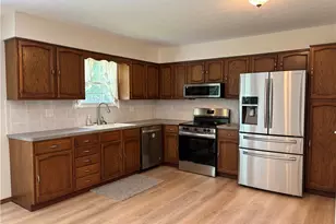 4491 Merlin Dr, Uniontown, OH 44685 - Photo 16