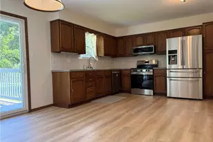 4491 Merlin Dr, Uniontown, OH 44685 - Photo 12