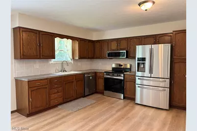 4491 Merlin Drive, Uniontown, OH 44685 - Photo 16