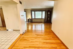 3415 Darbyshire Dr, Canfield, OH 44406 - Photo 12