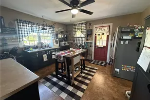 209 Washington St, Barnesville, OH 43713 - Photo 6