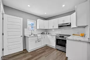 843 Chester Ave, Akron, OH 44314 - Photo 10
