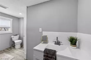 843 Chester Ave, Akron, OH 44314 - Photo 18