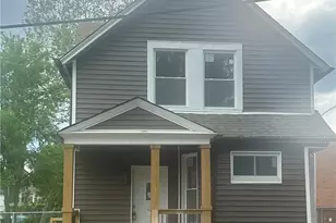 3064 W 16th St, Loveland, OH 44113 - Photo 2