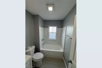 10502 Miles Avenue, Loveland, OH 44105 - Photo 34