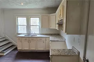 700 Carpenter St, Akron, OH 44310 - Photo 16
