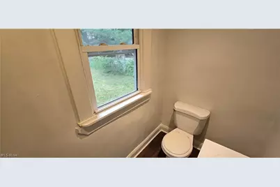 700 Carpenter Street, Akron, OH 44310 - Photo 24