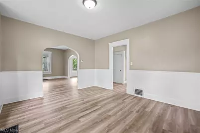 146 W Harrison Street, Alliance, OH 44601 - Photo 16