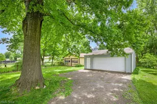146 W Harrison St, Alliance, OH 44601 - Photo 4