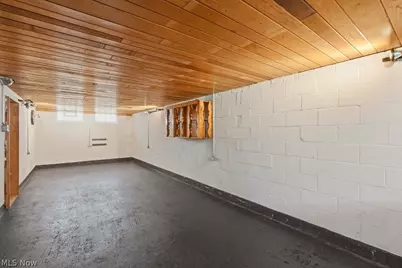 8908 Falls Lane, Grandview Heights, OH 44147 - Photo 24