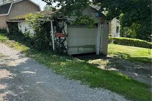 124 Front St, Amsterdam, OH 43903 - Photo 6