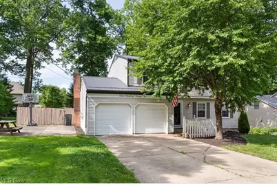 492 Hickory Hollow Drive, Canfield, OH 44406 - Photo 2