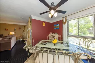 1115 Canyon View Rd, Sagamore Hills, OH 44067 - Photo 8