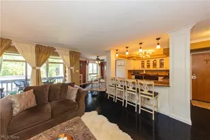 1115 Canyon View Rd, Sagamore Hills, OH 44067 - Photo 10