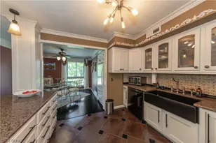 1115 Canyon View Rd, Sagamore Hills, OH 44067 - Photo 2