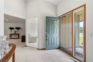 32672 Heron Cir, North Ridgeville, OH 44039 - Photo 2